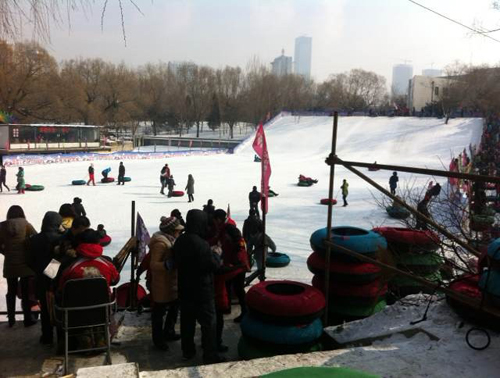 沈陽雪上嘉年華正式開幕，河北迪特加油助威